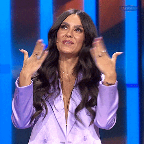 Echándome Aire Cristina Pedroche GIF