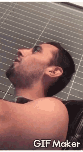 Eilray Khmarah GIF