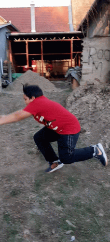 Elesés Slide GIF