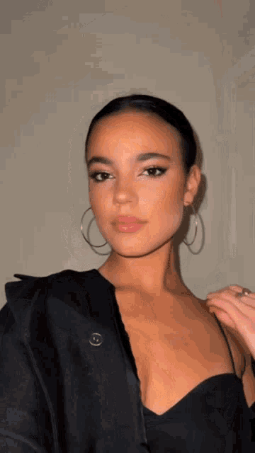 Ella Mendelsohn Glow Up GIF