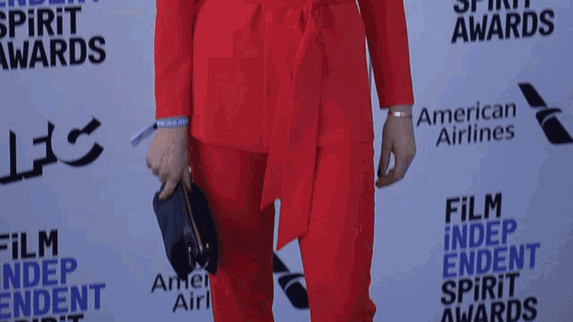 Emily Korteweg Pose GIF