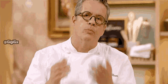 Ernst Knam Baci GIF
