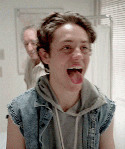 Ethan Cutkosky Carl Gallagher GIF