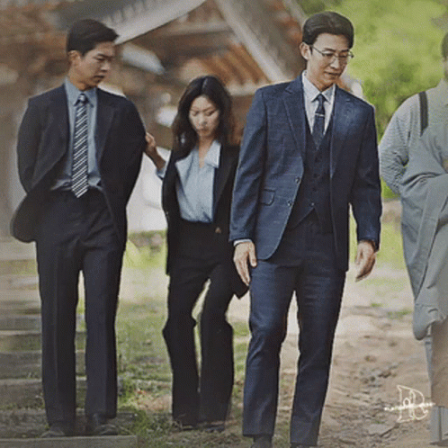 Extraordinary Attorney Woo Kwon Minwoo GIF