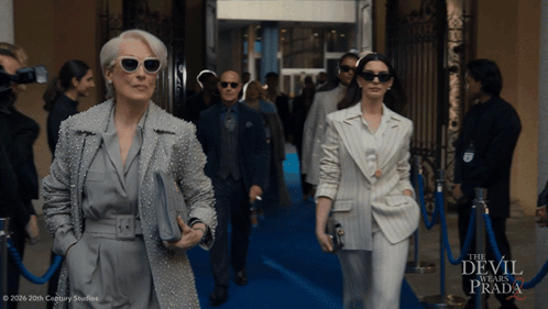 Fashion Walk Miranda Priestly GIF. This 498 x 281 animated GIF is part of our miranda priestly collection. Related themes include walking. Created by…