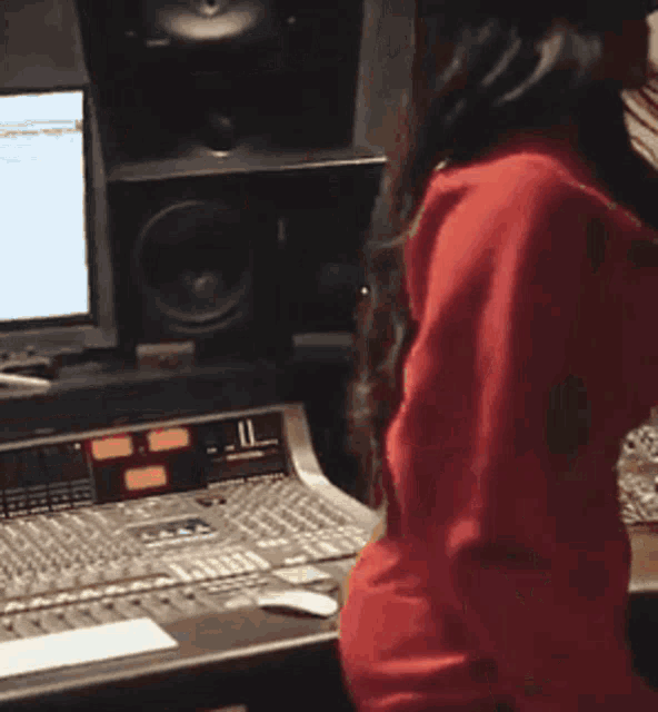 Flayslane Dancing GIF