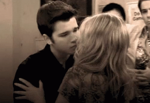 Freddie Kiss Couple GIF