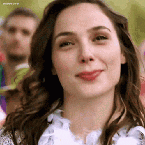 Gal Gadot Pretty GIF