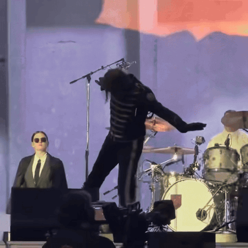 Gerard Way Mcr GIF