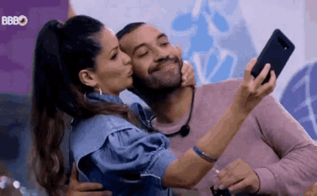 Gil Juliette GIF