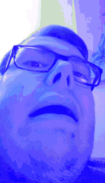 Gilberto Selfie GIF