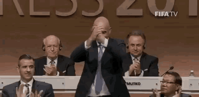 Giovanni Infantino Gianni Infantino Grazie Ho Vinto Applausi Battere Le Mani Bravo Bravissimo GIF