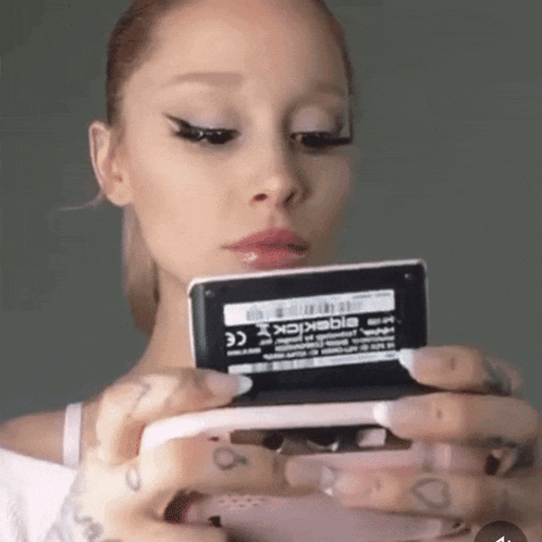 Gldenyears Ariana Grande GIF