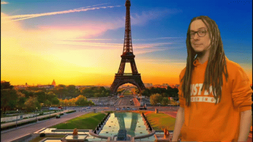 Gothika Golf GIF. This 498 x 280 animated GIF is part of our torre eiffel collection. Related themes include golf. Created by martoBBG_47. View the original…