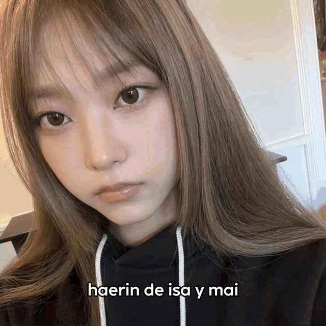 Haerin De GIF