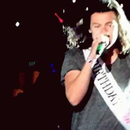 Harry Styles GIF. This 268 x 268 animated GIF is part of our one direction birthday collection. Related themes include happy birthday. Created by dkw203…
