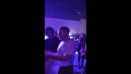 Hasrae Raesan GIF