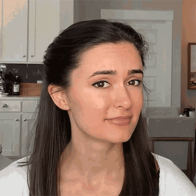 Head Shake Ashleigh GIF