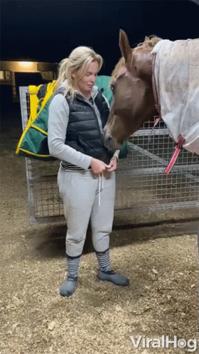 Helping With Zipper Viralhog GIF