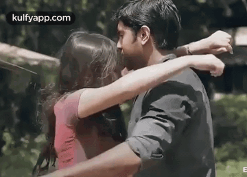 Hug.Gif GIF