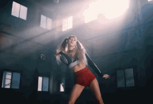 Hyunababe Lisa GIF. This 498 x 339 animated GIF is part of our loadsamoney collection. Related themes include money. Created by sean413. View the original…