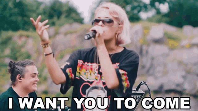 I Want You To Come Dora GIF