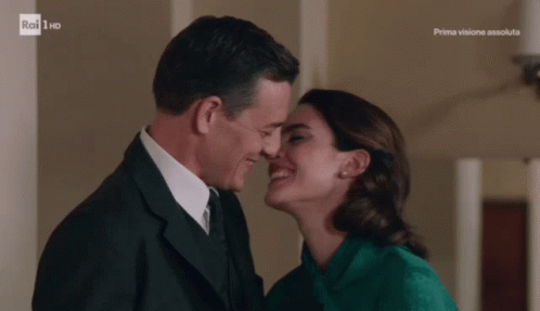 Il Paradiso Delle Signore Luciano Cattaneo GIF