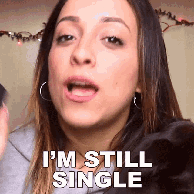 Im Still Single Debora Spiga GIF