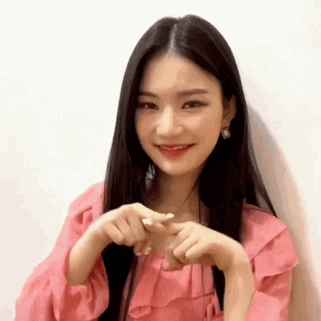 Isasthetic Isa Heart GIF