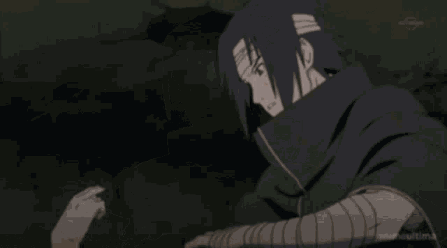Itachi Uchiha GIF