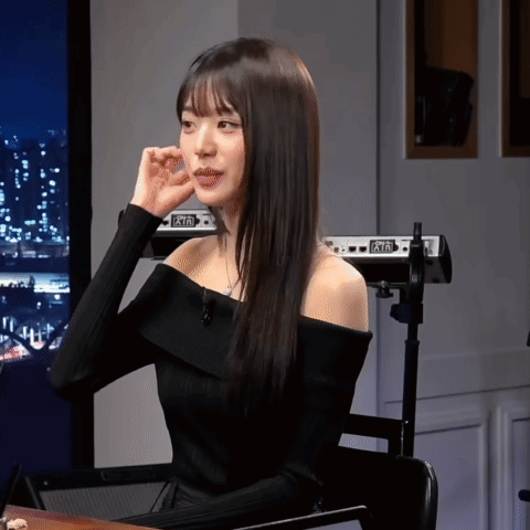 Jangvisual Wonyoung GIF