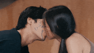 Jayfer Kiss Keifer Kiss GIF