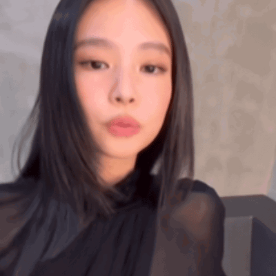 Jennie Unbothered GIF