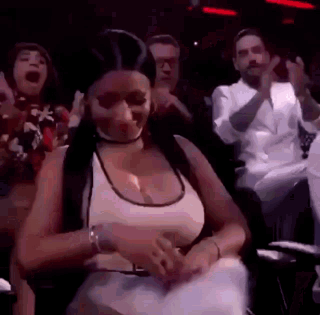 Jentiecult GIF