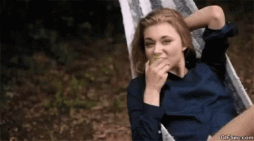 Jessith GIF. This 498 x 277 animated GIF is part of our natalie dormer apple collection. Created by jessith. View the original animation, share it, or…