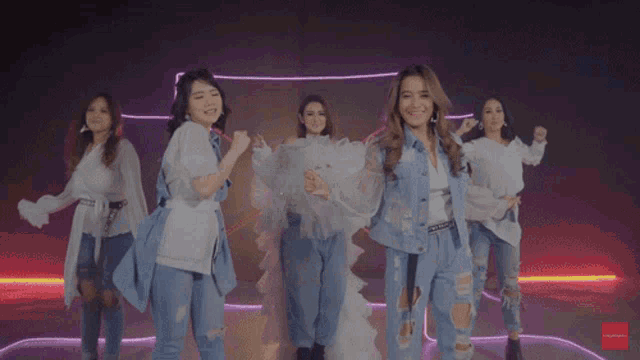 Joget Ully Moch GIF