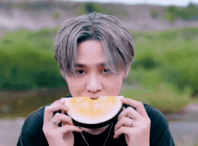 Jojoyceyy Rain Day GIF