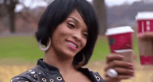 Joseline Hernandez Karlie Redd GIF. This 498 x 267 animated GIF is part of our joseline hernandez collection. Created by jasxnu. View the original…