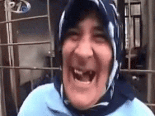 Kötü Gülüş GIF. This 498 x 372 animated GIF is part of our kahkaha collection. View the original animation, share it, or browse related GIFs.