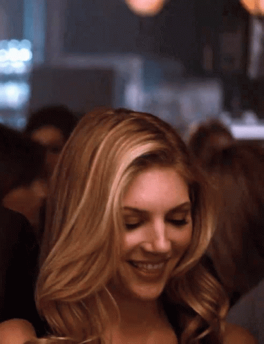 Katheryn Winnick Love And Other Drugs GIF. This 382 x 498 animated GIF is part of our katheryn winnick collection. Created by Soren0101. View the original…