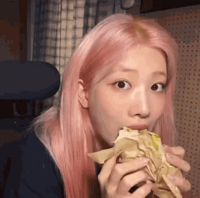 Kdhsoul Loona GIF