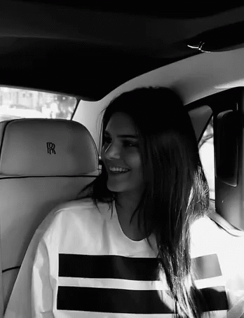 Kendall Jenner 켄달 GIF. This 348 x 454 animated GIF is part of our south park caitlyn jenner collection. View the original animation, share it, or browse…