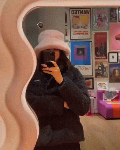 Kendall Jenner GIF. This 398 x 498 animated GIF is part of our south park caitlyn jenner collection. Created by leias. View the original animation, share…