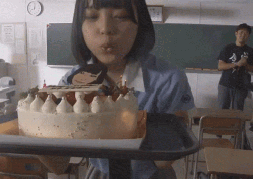 Keyakizaka46 Hirate Yurina GIF. This 498 x 354 animated GIF is part of our girl jumping out of cake collection. Related themes include cake. Created by…