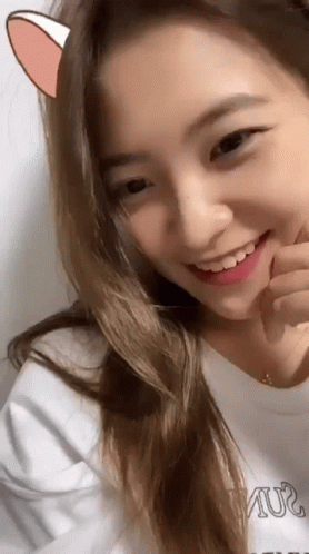 Kim Yeri Yerim GIF