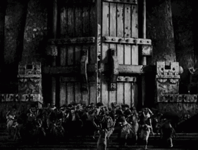 Kingkong Door GIF