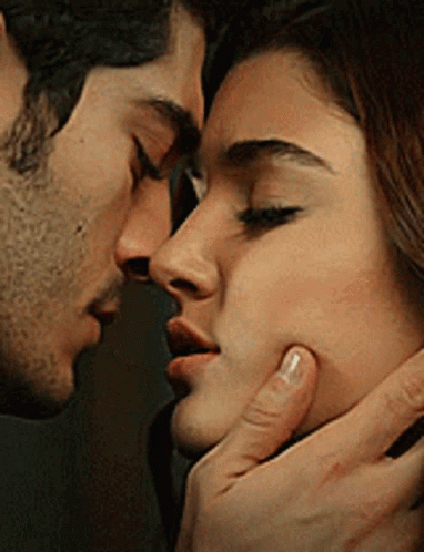Kiss French GIF