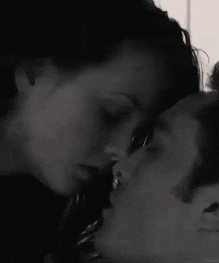 Kiss Gif GIF