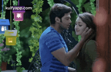Kissing.Gif GIF
