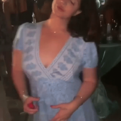 Lana Del Rey Dancing GIF